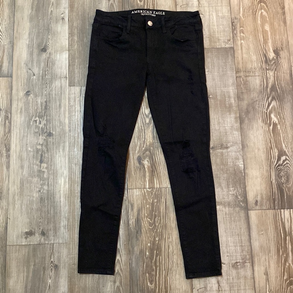 American Eagle Outfitters Super Stretch Black Distressed Jegging